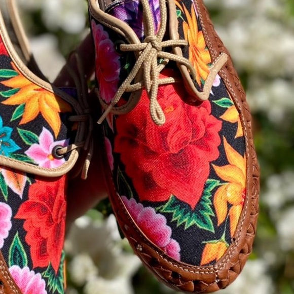 Handmade Mexican shoes - Picture 3 of 3